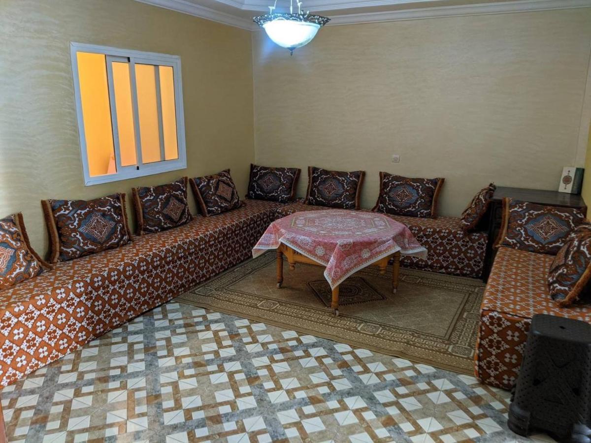 La Hinshada Place *